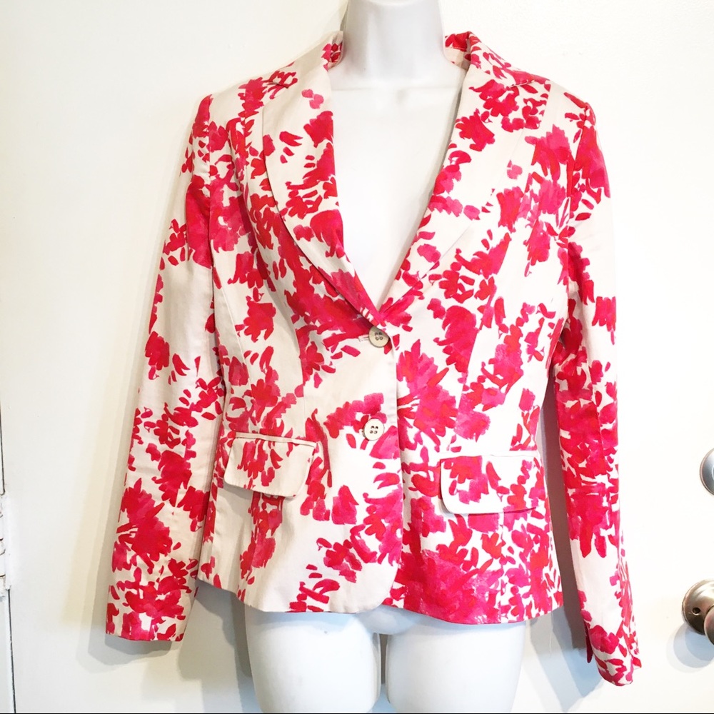 7th Avenue NY&CO Red White Abstract Floral Blazer